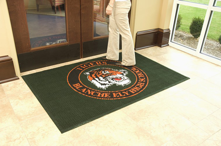 wh-logo-inlay-w-lady-4
